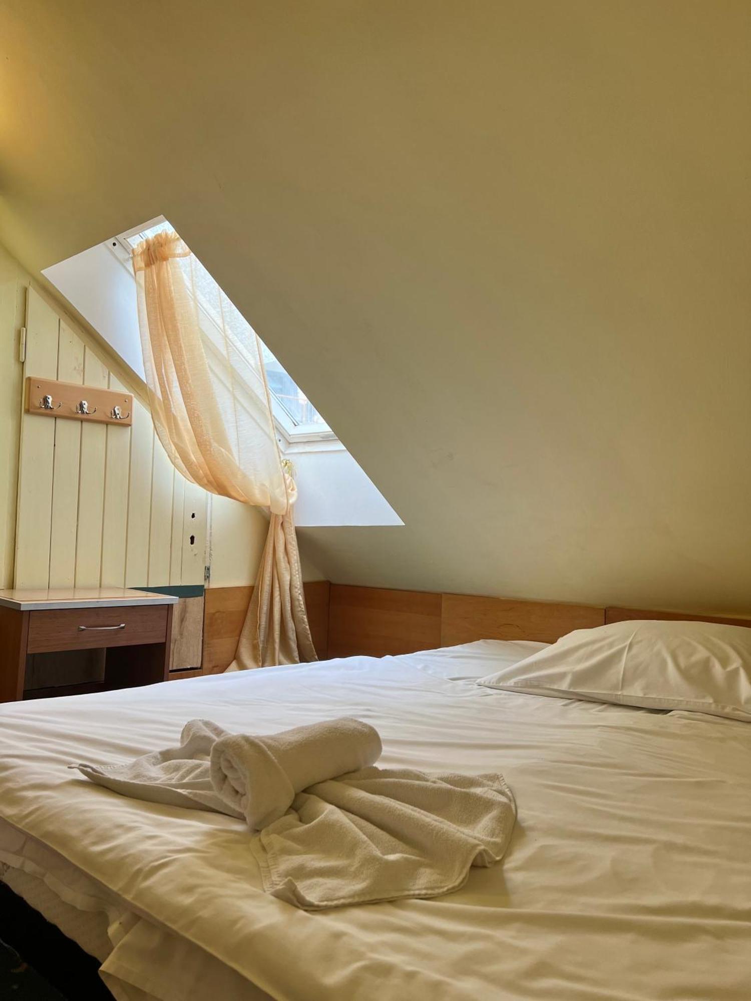 Otel Geo